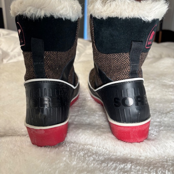 Sorel brown herringbone fur lined Tivoli II low boots size 7 - Picture 3 of 6